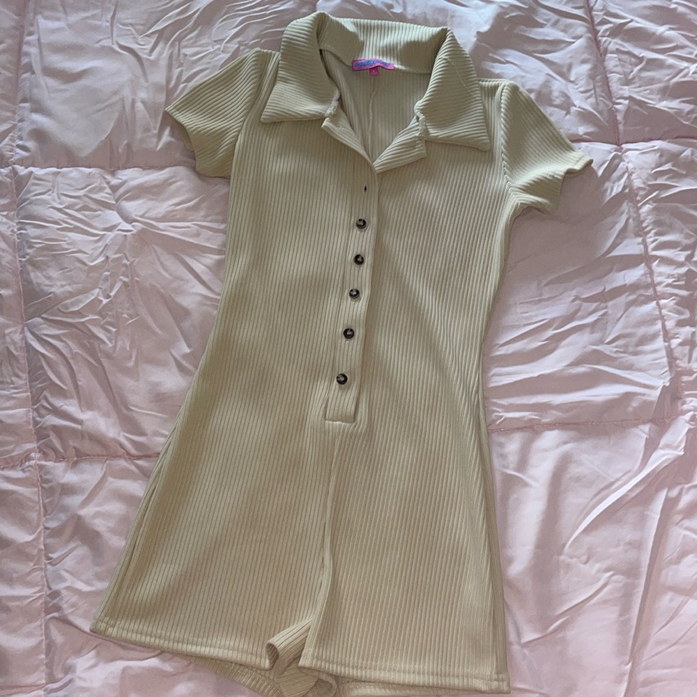 Lucia Ribbed Romper - Picture 3 of 5